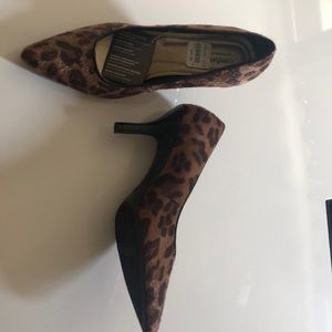 Cheetah print heels size 8.5